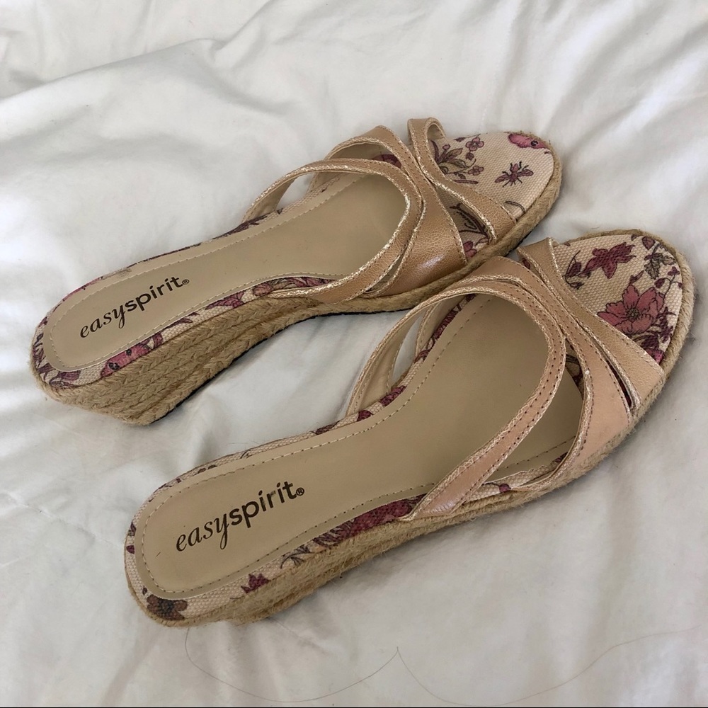 STRAPPY, LOW-HEEL WEDGES